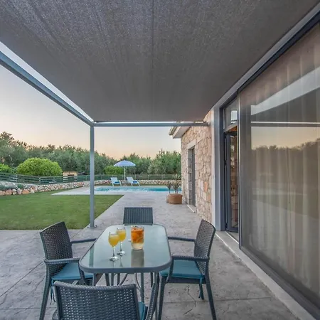 Villa Dionisis *